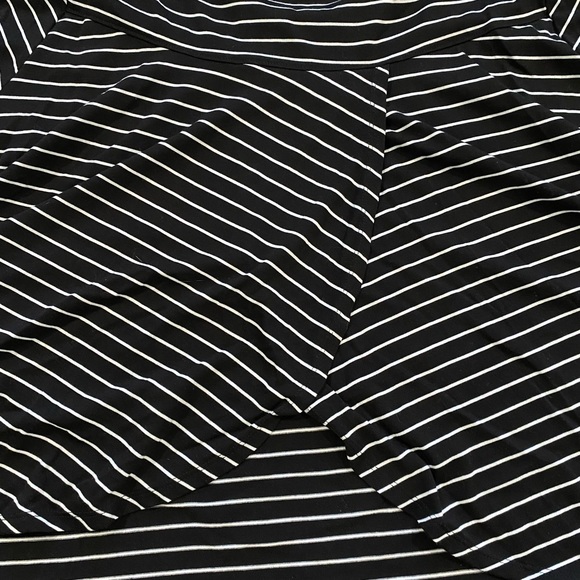 Open back active tee - Picture 2 of 2